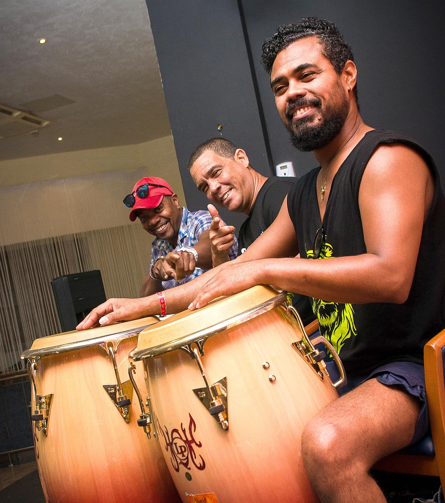 Percussion El Chino's team