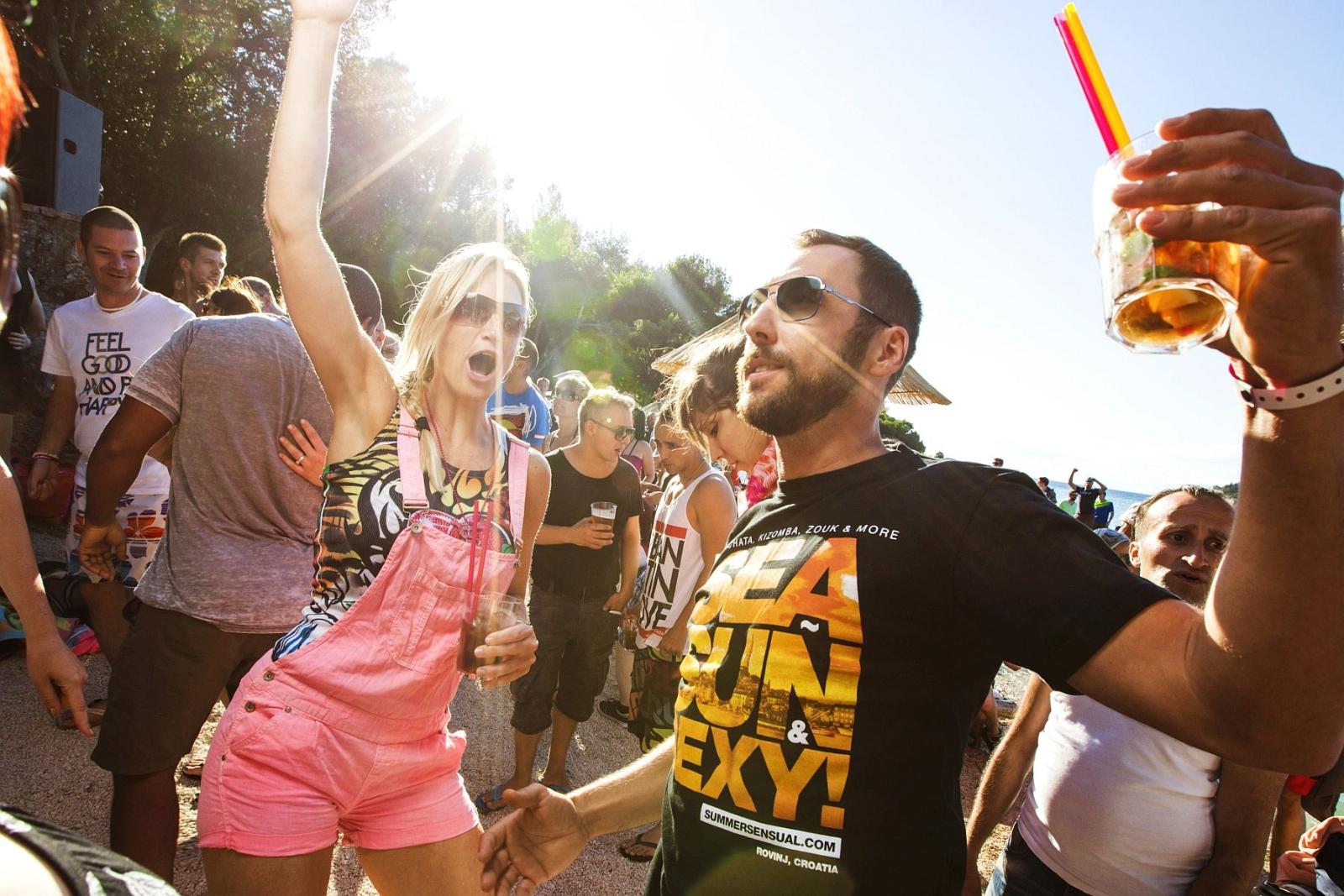 Paradiso Beach Party