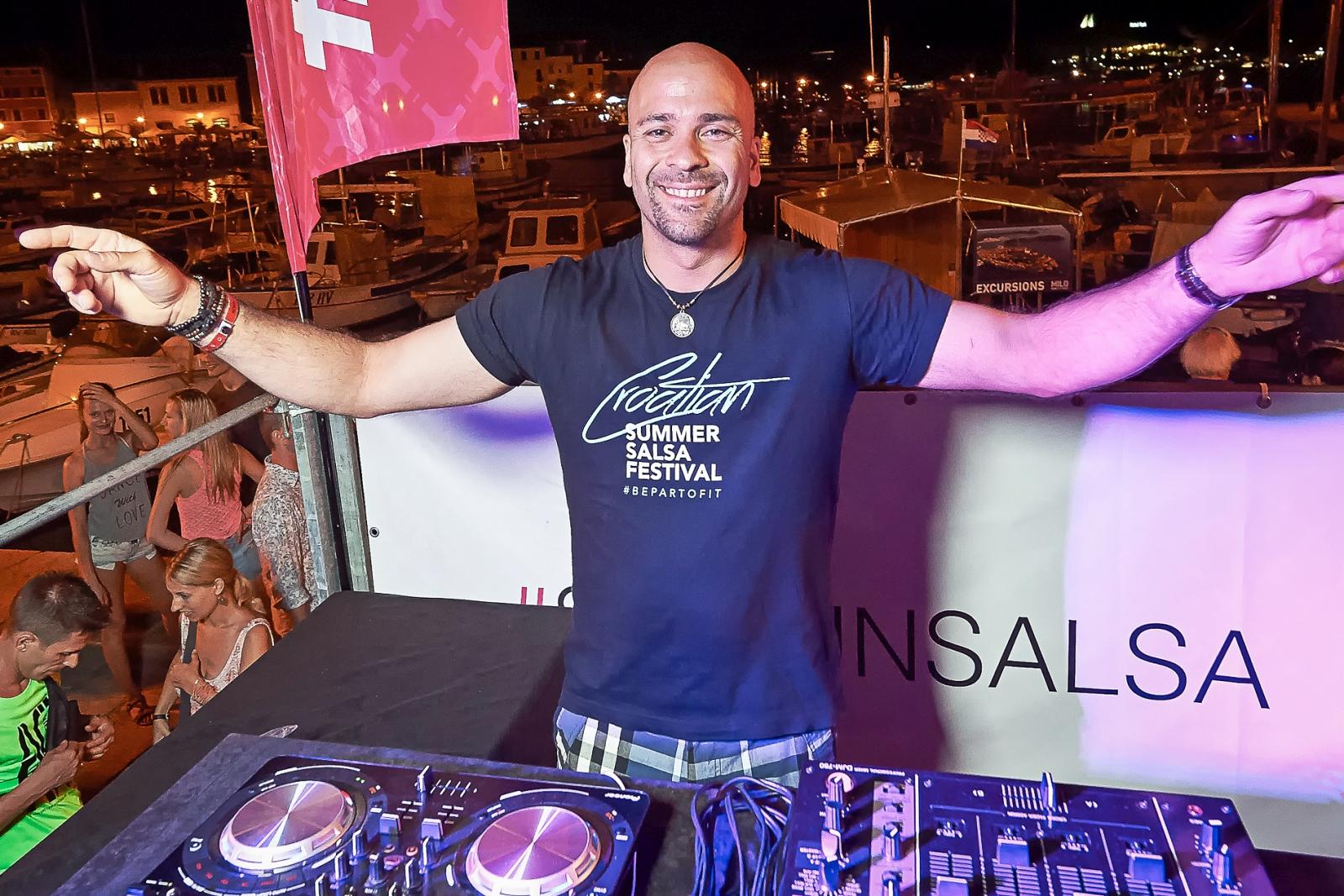DJ Sezar