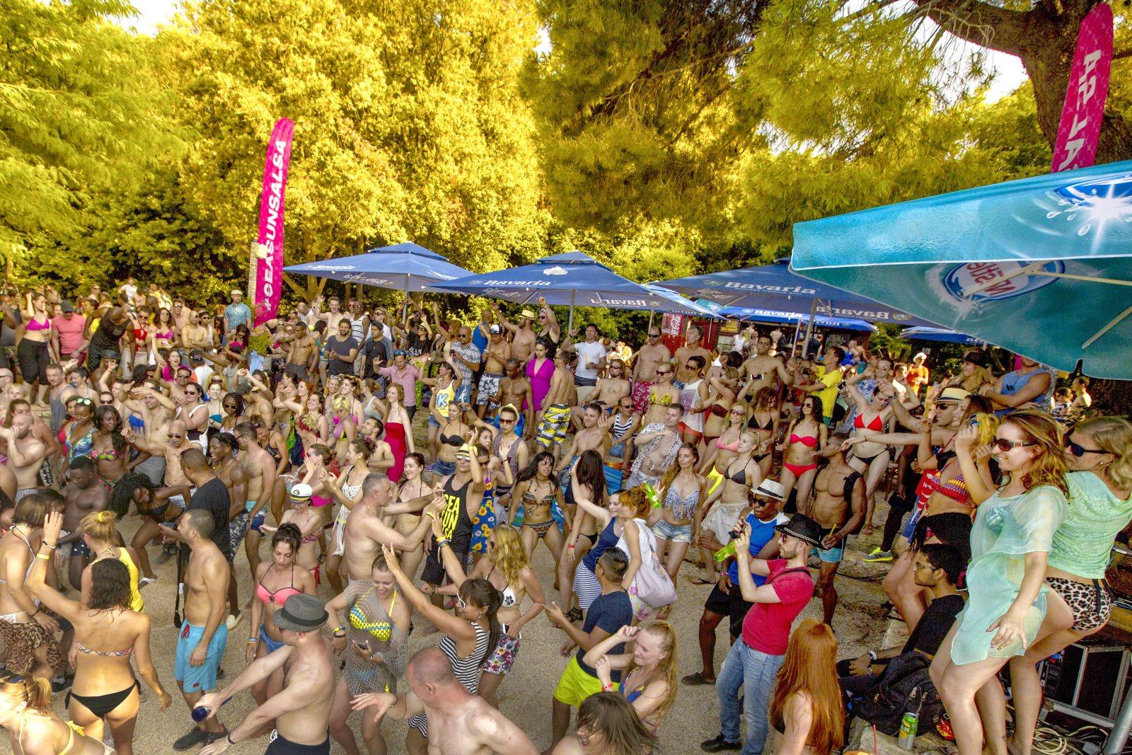 Paradiso Beach Party