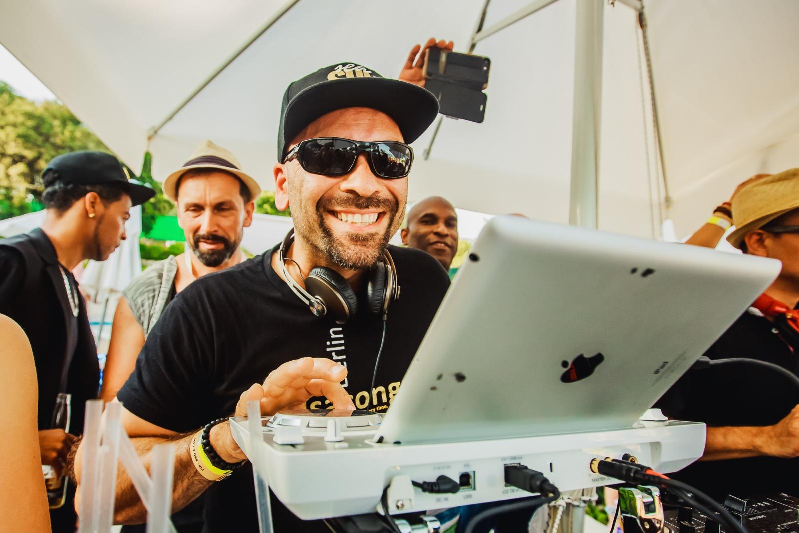 DJ Sezar