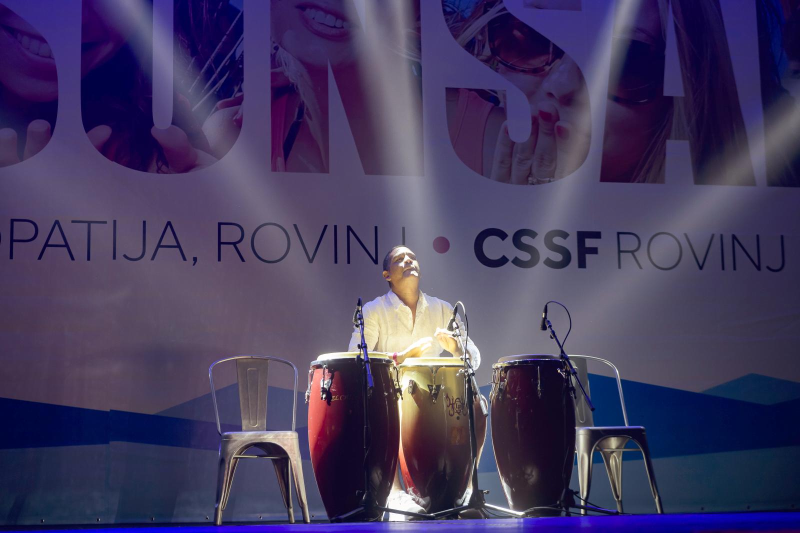Percussion - El Chino's team