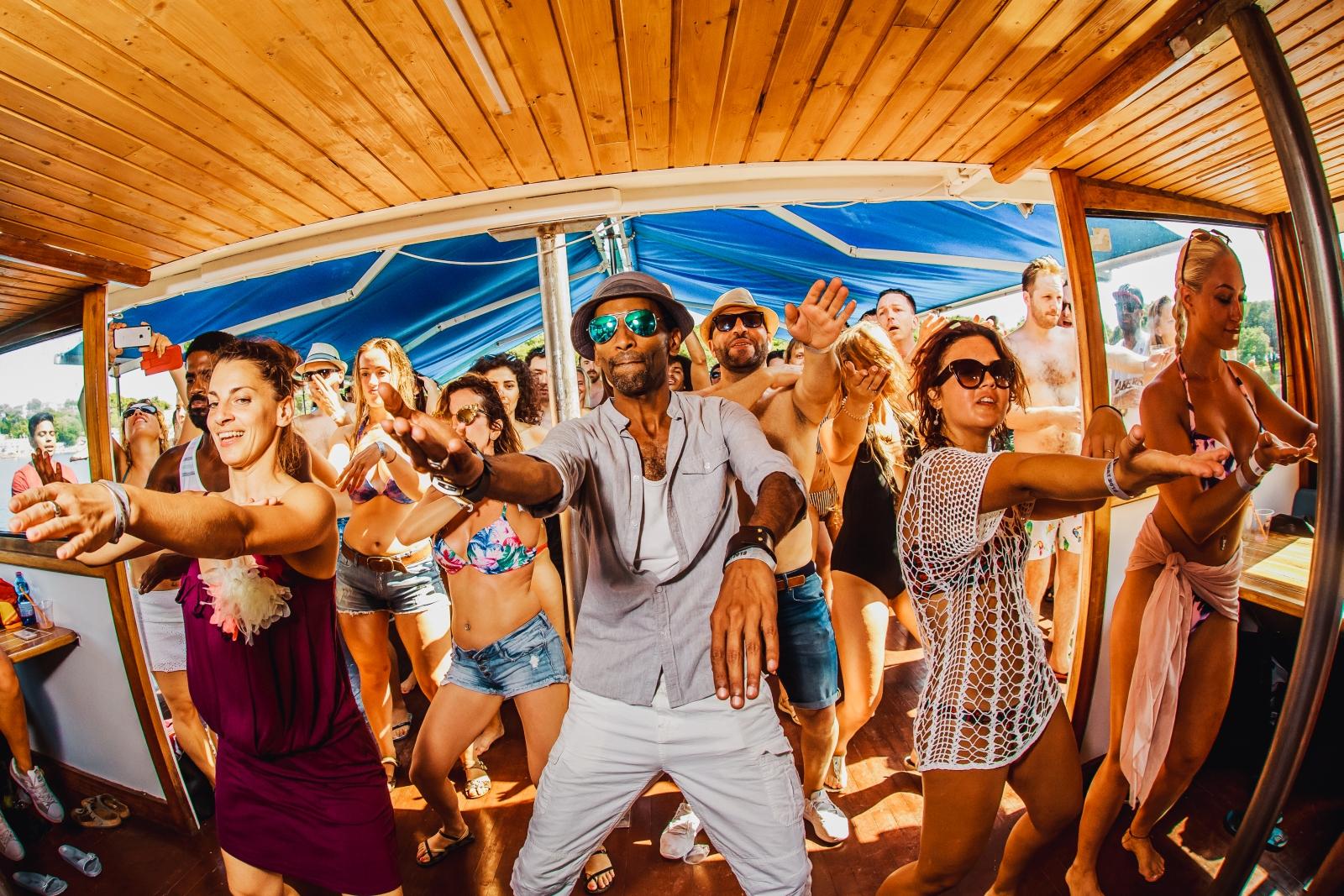 Salsa Party Boat