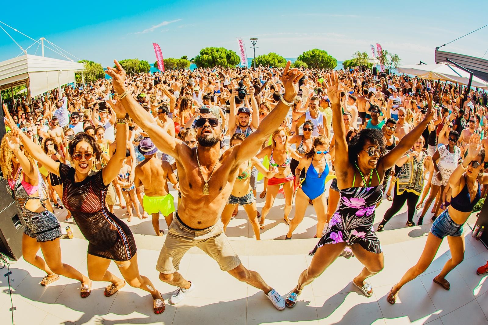Pool Party powered by Brugal