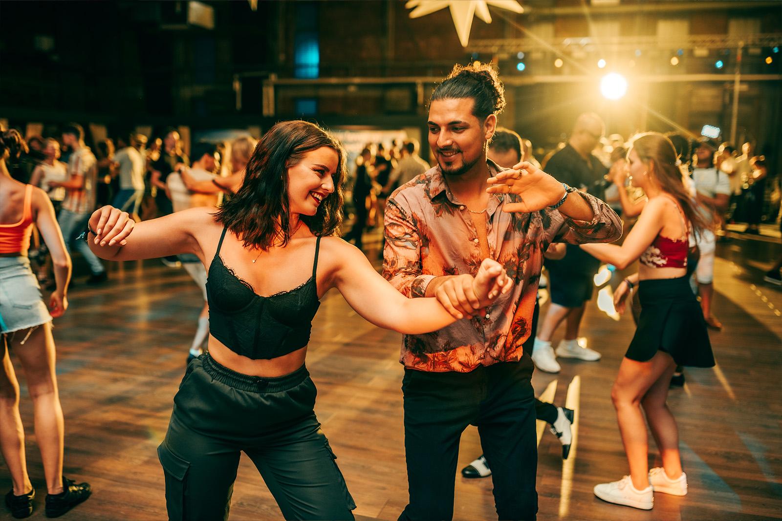 6 Dance floors