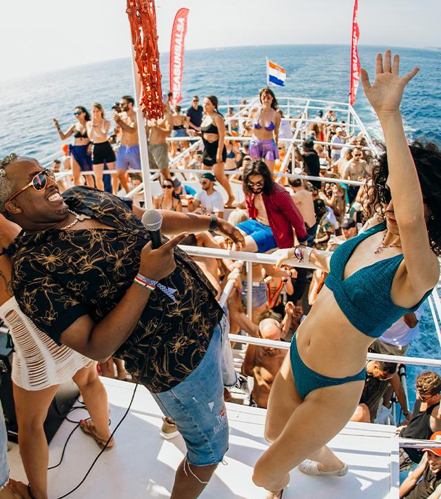 Salsa Party Boat