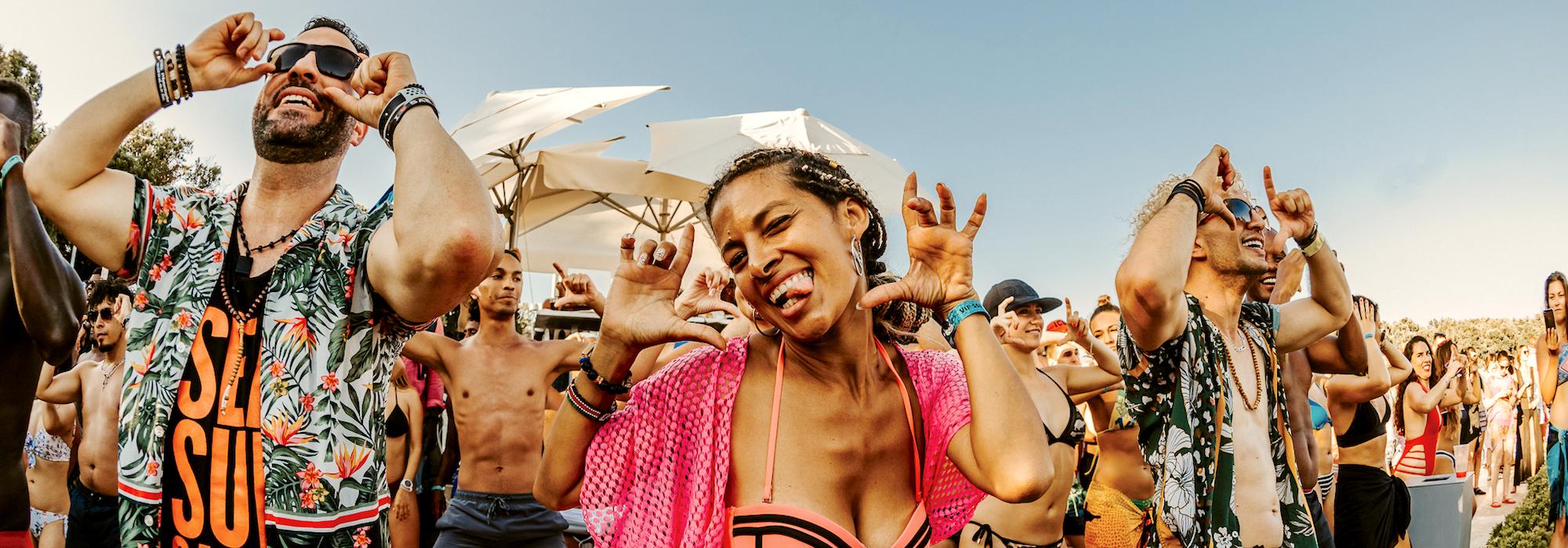 Open air dancing - banner