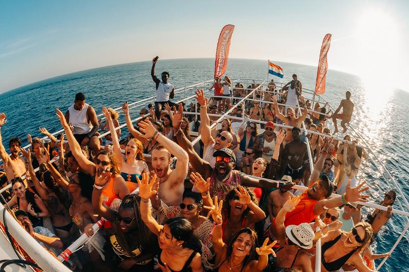 Boat parties - banner