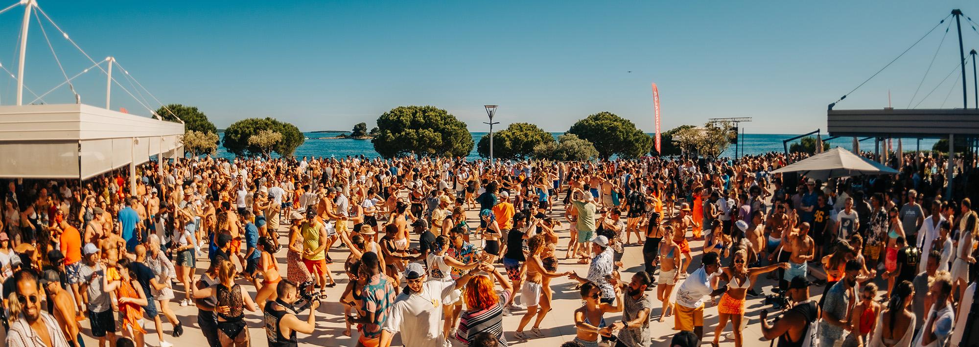 3 BEACH PARTY HEAVEN - fotka
