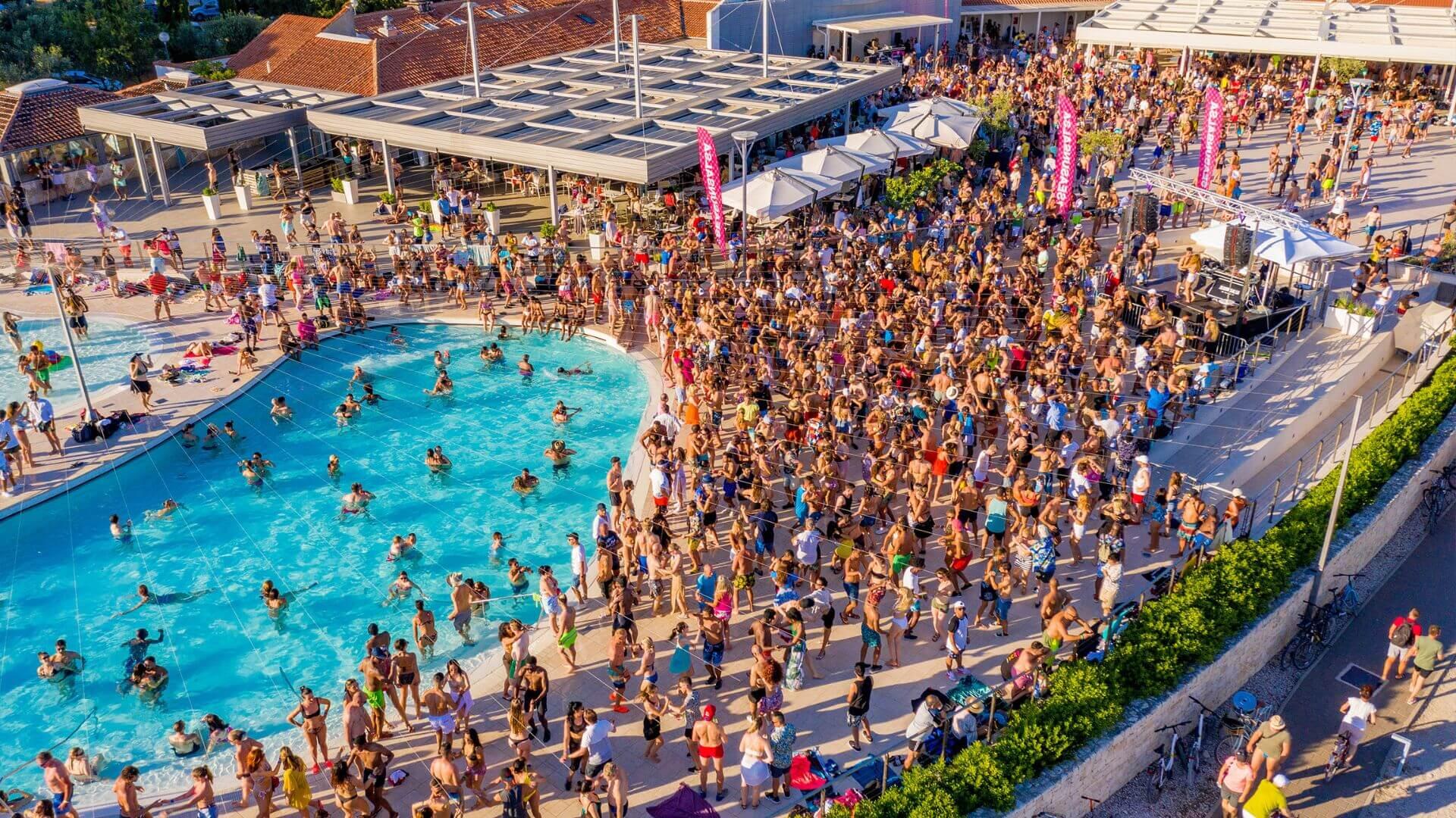 Low accomodation prices alert!