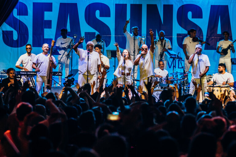 LIVE CONCERTS