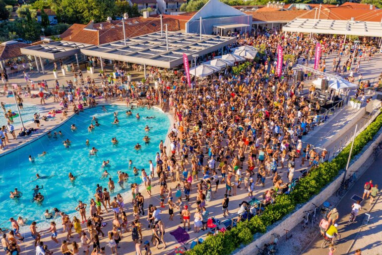 Low accomodation prices alert!